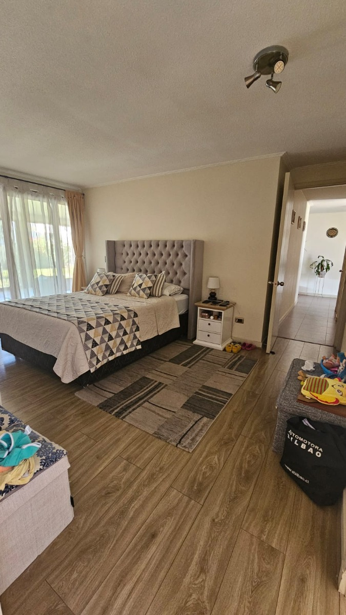 Venta Casa NO 3D en suite Walk-in cl&oacute;set 4B 3E 1Bd Chicureo - Colina