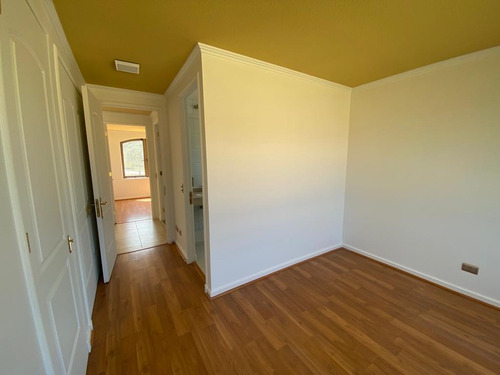 Arriendo Departamento SP 5D en suite Walk-in cl&oacute;set 4B 2E Valle Escondido - Lo Barnechea