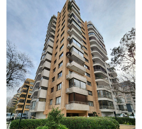 Arriendo Departamento P 2D en suite 2B 1E 1B Metro Escuela Militar - Las Condes