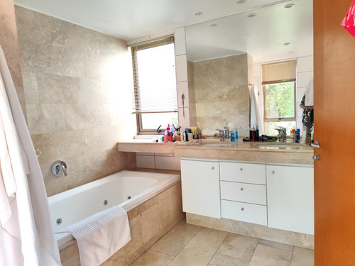 Arriendo Casa 5D en suite Walk-in cl&oacute;set 4B 2E 1B Los Trapenses - Lo Barnechea