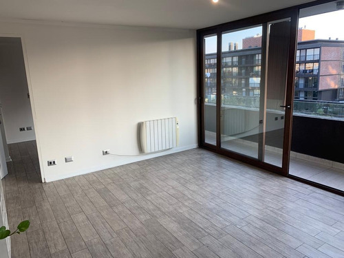 Venta Departamento P 2D en suite 2B 1E 1B Campus Oriente - Providencia