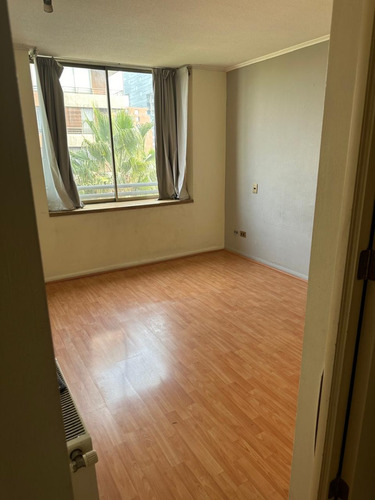 Arriendo Departamento 2D en suite 2B 1E Pedro de Valdivia - Providencia