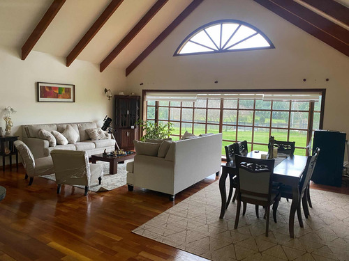 Arriendo Casa 3D 5B 3E 1B Monte Calvario - Puerto Varas