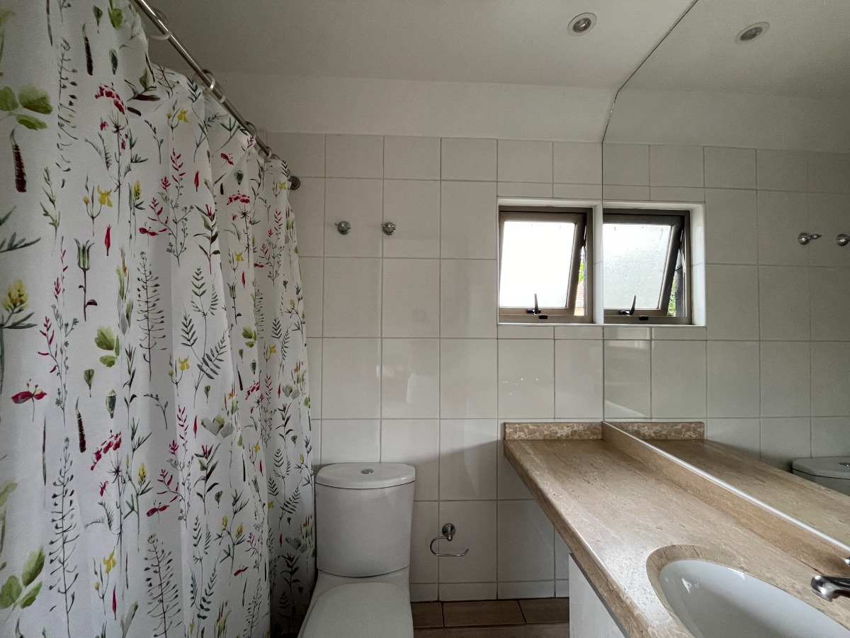 Arriendo Casa N 6D en suite Walk-in cl&oacute;set 5B 2E La Dehesa - Lo Barnechea