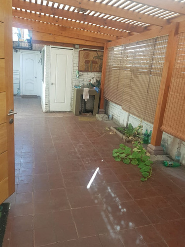 Arriendo Casa 3D 2B 2E 1B Villa El Dorado - Vitacura