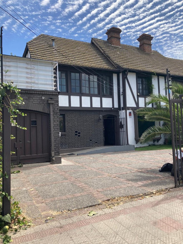 Arriendo Oficina SO 4B 3E 1B Metro Bilbao - Providencia