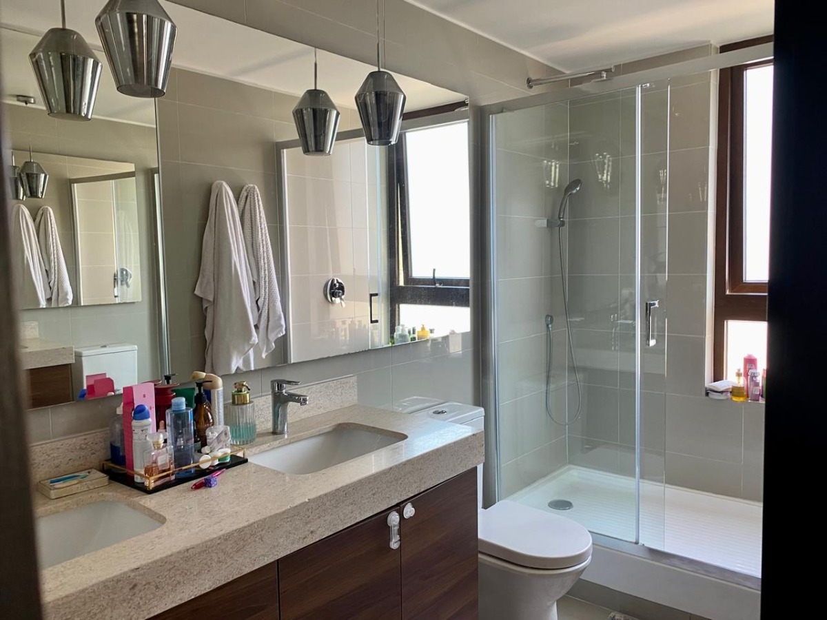 Arriendo Departamento NO 3D en suite Walk-in cl&oacute;set 3B 2E 1Bd Tabancura - Vitacura