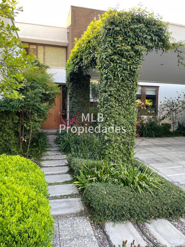 Venta Casa NP 4D en suite Walk-in cl&oacute;set 4B 3E 1B Los Trapenses - Lo Barnechea