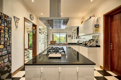 Venta Casa SP 6D en suite Walk-in cl&oacute;set 7B 5E 1B Chicureo - Colina