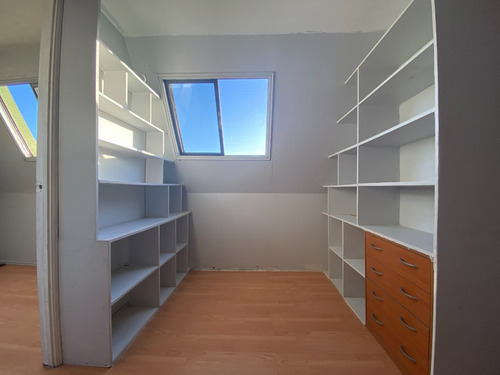 Venta Departamento SO 3D en suite Walk-in cl&oacute;set 2B 1E 1B Campus Oriente - Providencia