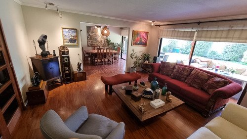 Venta Casa N 5D en suite Walk-in cl&oacute;set 5B 3E 1B San Carlos de Apoquindo - Las Condes