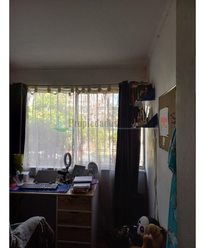 Venta Casa SP 5D 3B 2E Troncos Viejos - La Reina