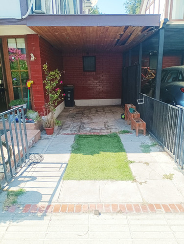 Arriendo Casa N 5D en suite Walk-in cl&oacute;set 3B 1E 1B Metro Sim&oacute;n Bolivar - &Ntilde;u&ntilde;oa