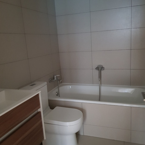 Arriendo Departamento SP 2D Walk-in cl&oacute;set 2B 1E 1B Metro Sim&oacute;n Bolivar - La Reina