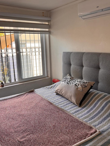 Arriendo Casa 3D 2B 2E 1B Rotonda Atenas - Las Condes