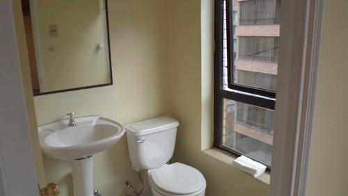 Venta Oficina 2B 2E 1B Centro Financiero - Las Condes