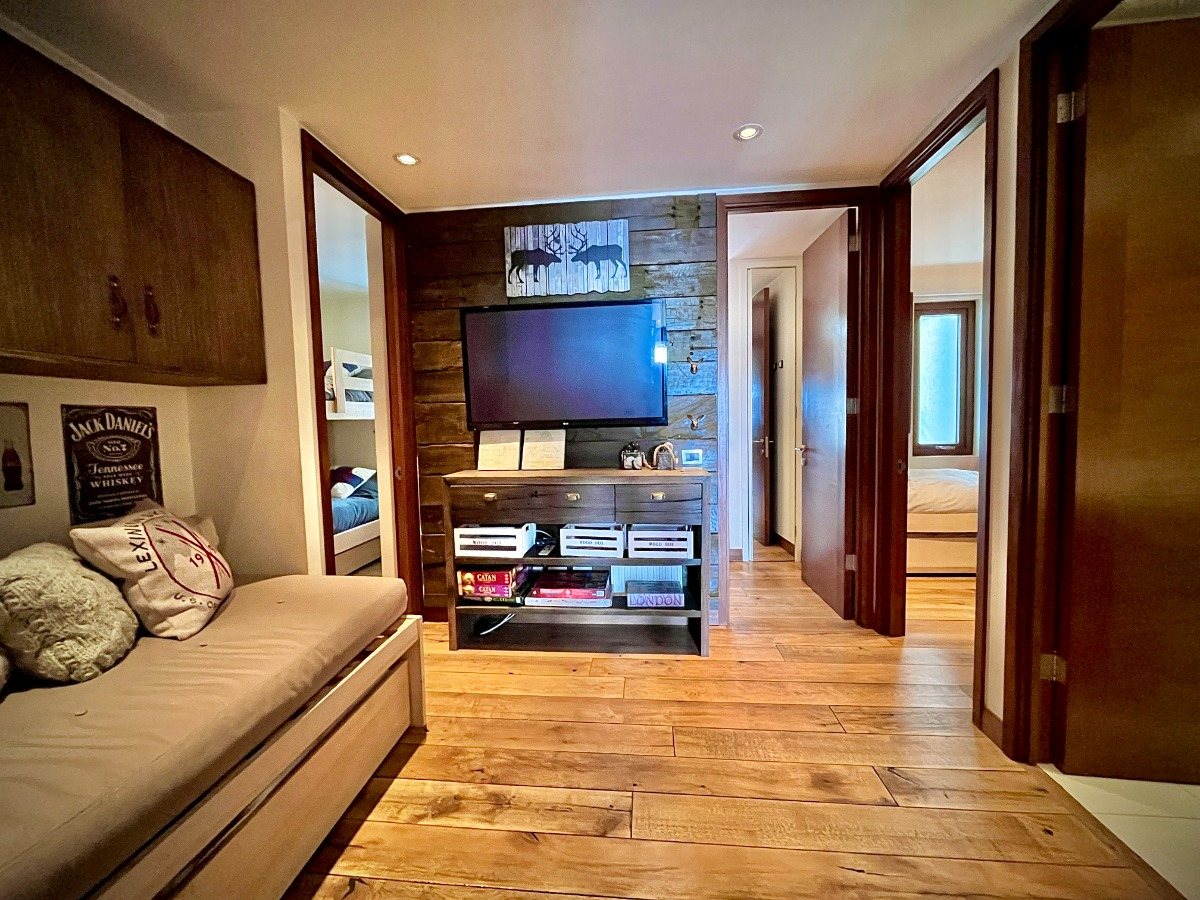 Venta Departamento P 4D en suite 3B 2E 2Bd Centros Invernales - Lo Barnechea