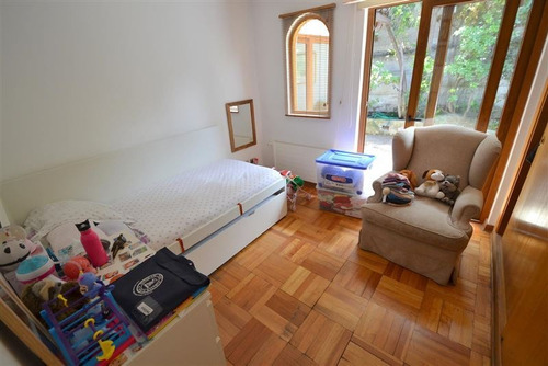 Arriendo Casa 4D en suite Walk-in cl&oacute;set 3B 3E 1B Juan XXIII - Vitacura