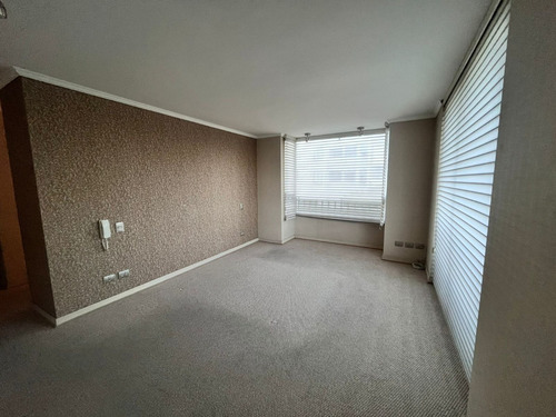 Arriendo Departamento 3D en suite Walk-in cl&oacute;set 3B 2E 1B San Carlos de Apoquindo - Las Condes