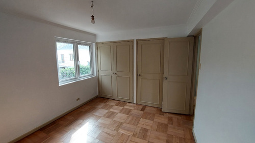 Venta Casa NO 4D 4B 2E Parque Bicentenario - Vitacura