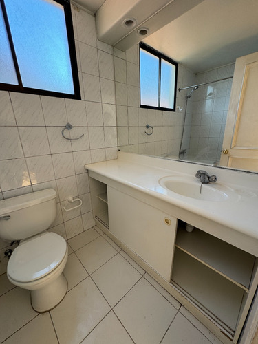 Arriendo Casa NO 4D en suite Walk-in cl&oacute;set 3B 1E San Carlos de Apoquindo - Las Condes