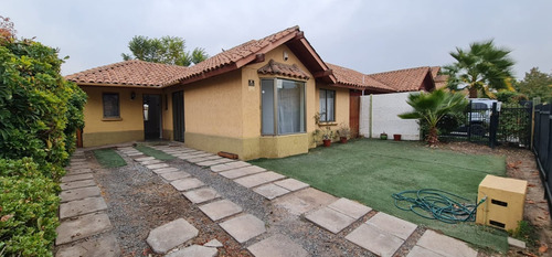 Venta Casa O 3D en suite 2B 2E 1B Chicureo - Colina