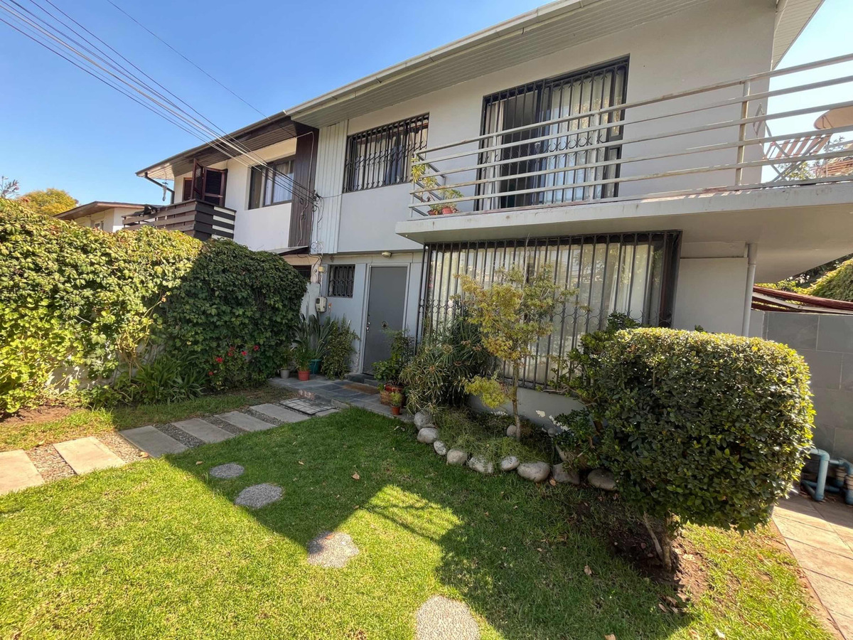 Arriendo Casa 4D 3B 1E 1Bd Metro Hernando de Magallanes - Las Condes