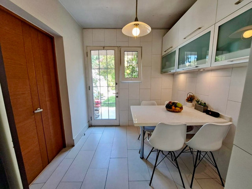 Venta Casa NO 3D en suite Walk-in cl&oacute;set 2B 6E 1B Metro Pr&iacute;ncipe de Gales - Country Club - La Reina