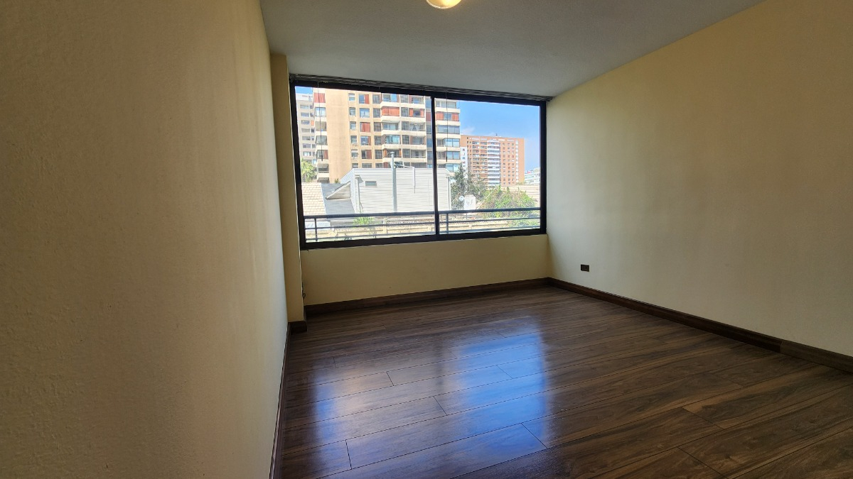 Venta Departamento NO 4D en suite Walk-in cl&oacute;set 3B 1E 1Bd Rotonda Atenas - Las Condes