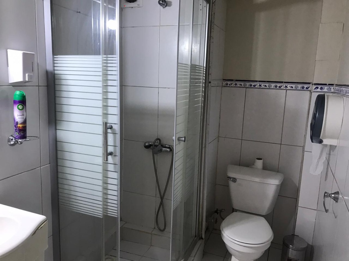 Venta Oficina 1B Plaza Italia - Providencia