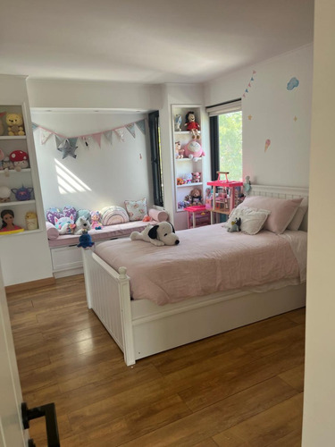 Venta Casa NOSP 4D en suite Walk-in cl&oacute;set 4B 2E 1B Rotonda Atenas - Las Condes