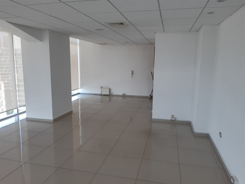 Arriendo Oficina P 1B 1E Metro Manquehue - Apumanque - Las Condes