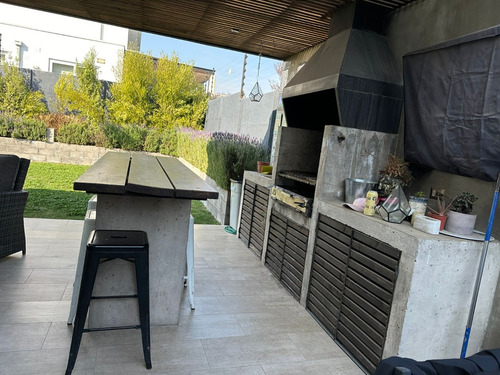 Arriendo Casa NO 4D en suite Walk-in cl&oacute;set 3B 3E 1B La Dehesa - Lo Barnechea