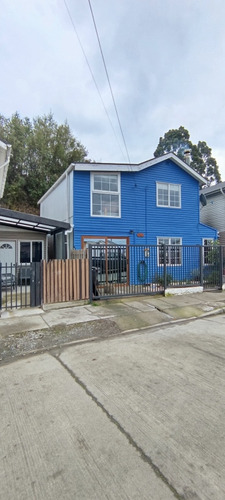 Venta Casa 3D 1B 1E Puerto Chico - Puerto Varas