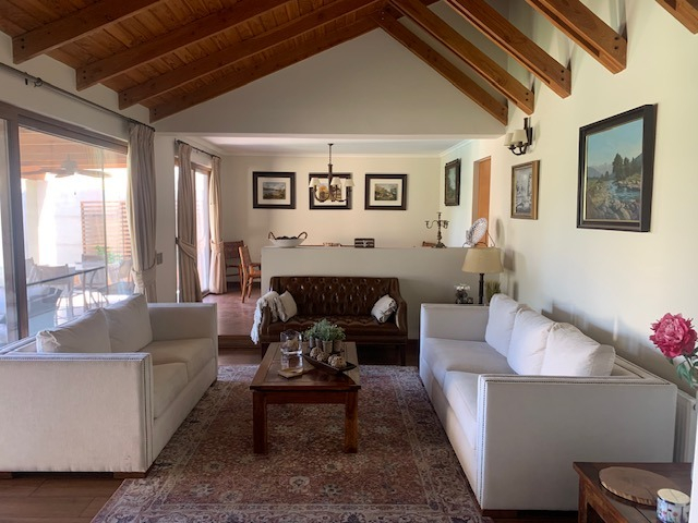 Venta Casa NOSP 4D en suite Walk-in cl&oacute;set 4B 6E 1Bd Chicureo - Colina