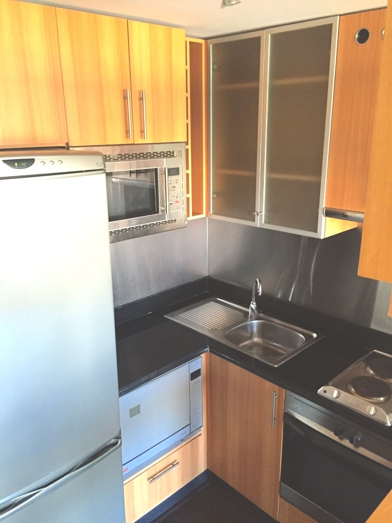 Venta Departamento P 1D en suite 1B 1E 1Bd Metro Escuela Militar - Las Condes