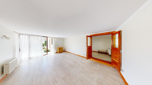 Arriendo Casa NO 3D en suite Walk-in cl&oacute;set 4B 3E 1B La Dehesa - Lo Barnechea