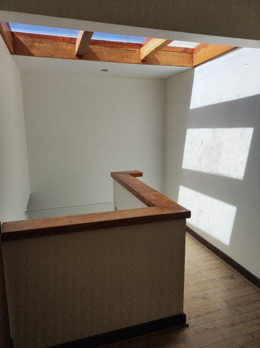 Venta Casa 5D 4B 2E 1B El Huinganal - Lo Barnechea