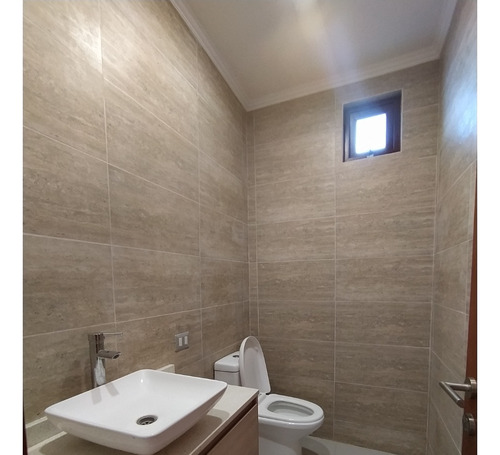 Arriendo Casa NO 4D en suite Walk-in cl&oacute;set 5B 4E 1B Chicureo - Colina