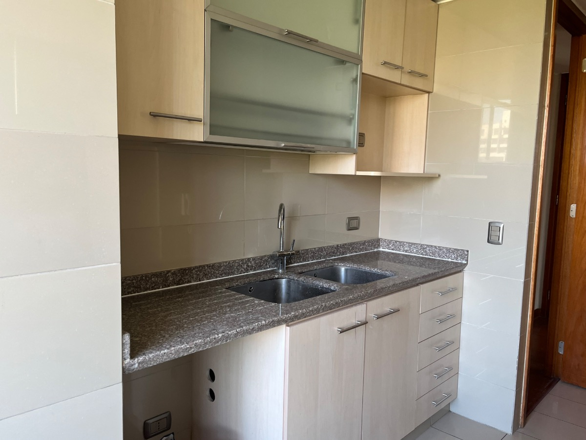 Arriendo Departamento SO 3D en suite Walk-in cl&oacute;set 4B 2E 1Bd Las Lilas - Providencia