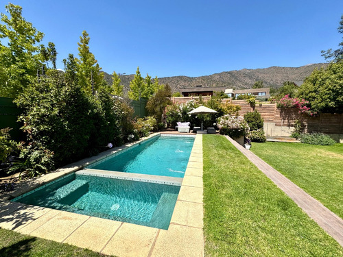 Venta Casa NO 5D en suite Walk-in cl&oacute;set 6B 3E 1B San Carlos de Apoquindo - Las Condes