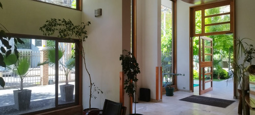 Arriendo Departamento O 2D en suite Walk-in cl&oacute;set 2B 1E 1B Barrio El Golf - Las Condes